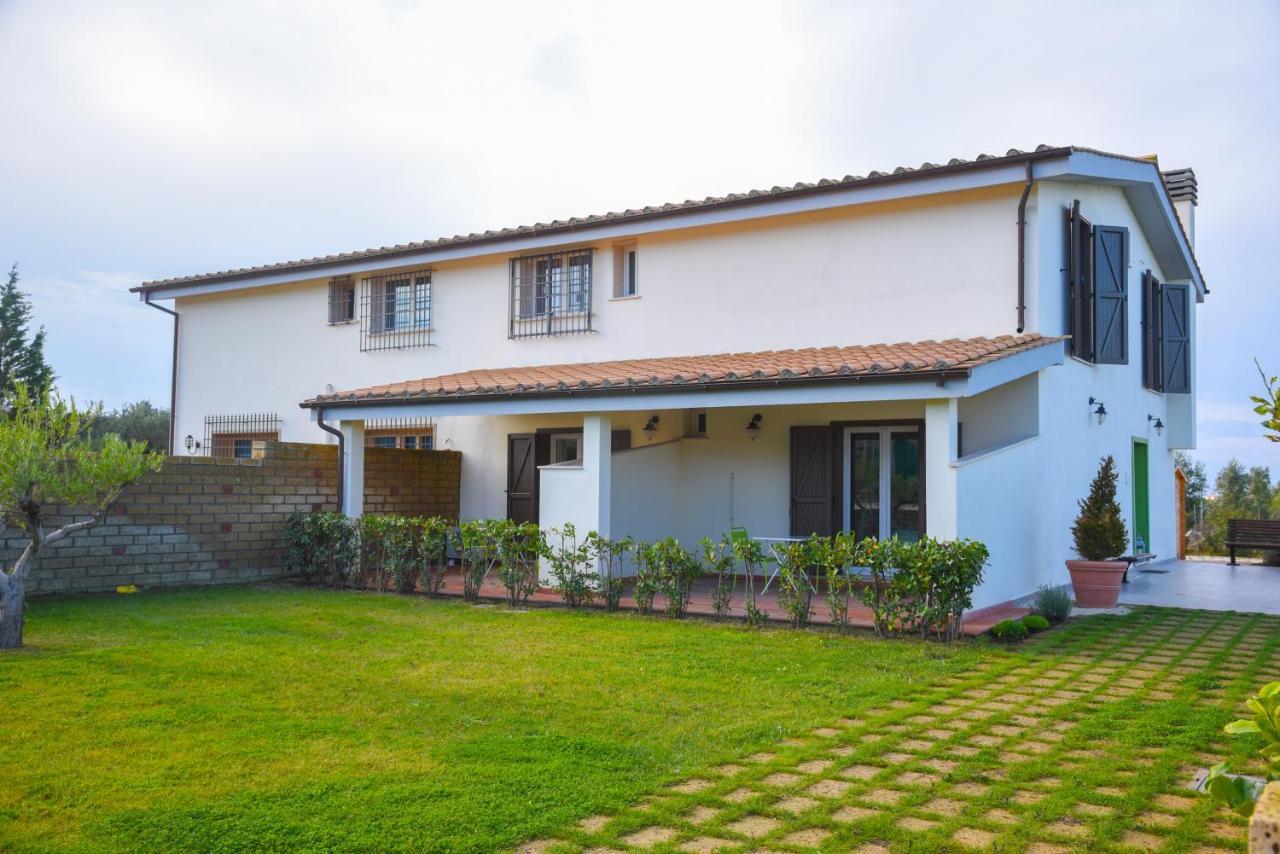 Bed And Breakfast Country Cottage Civitavecchia Kültér fotó